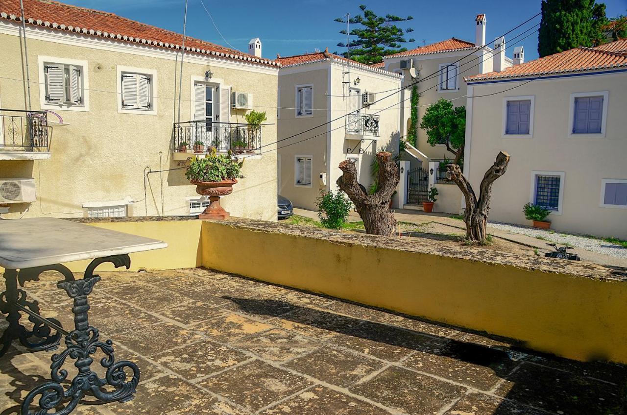 Villa Spetses Exterior foto